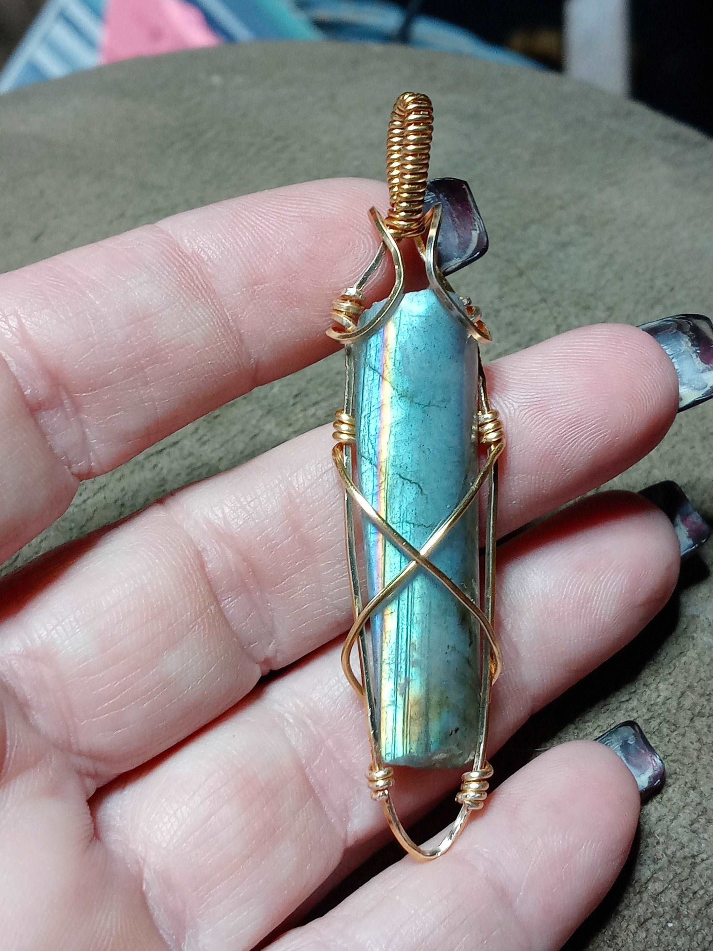 Rainbow Labradorite pendant wire wrap